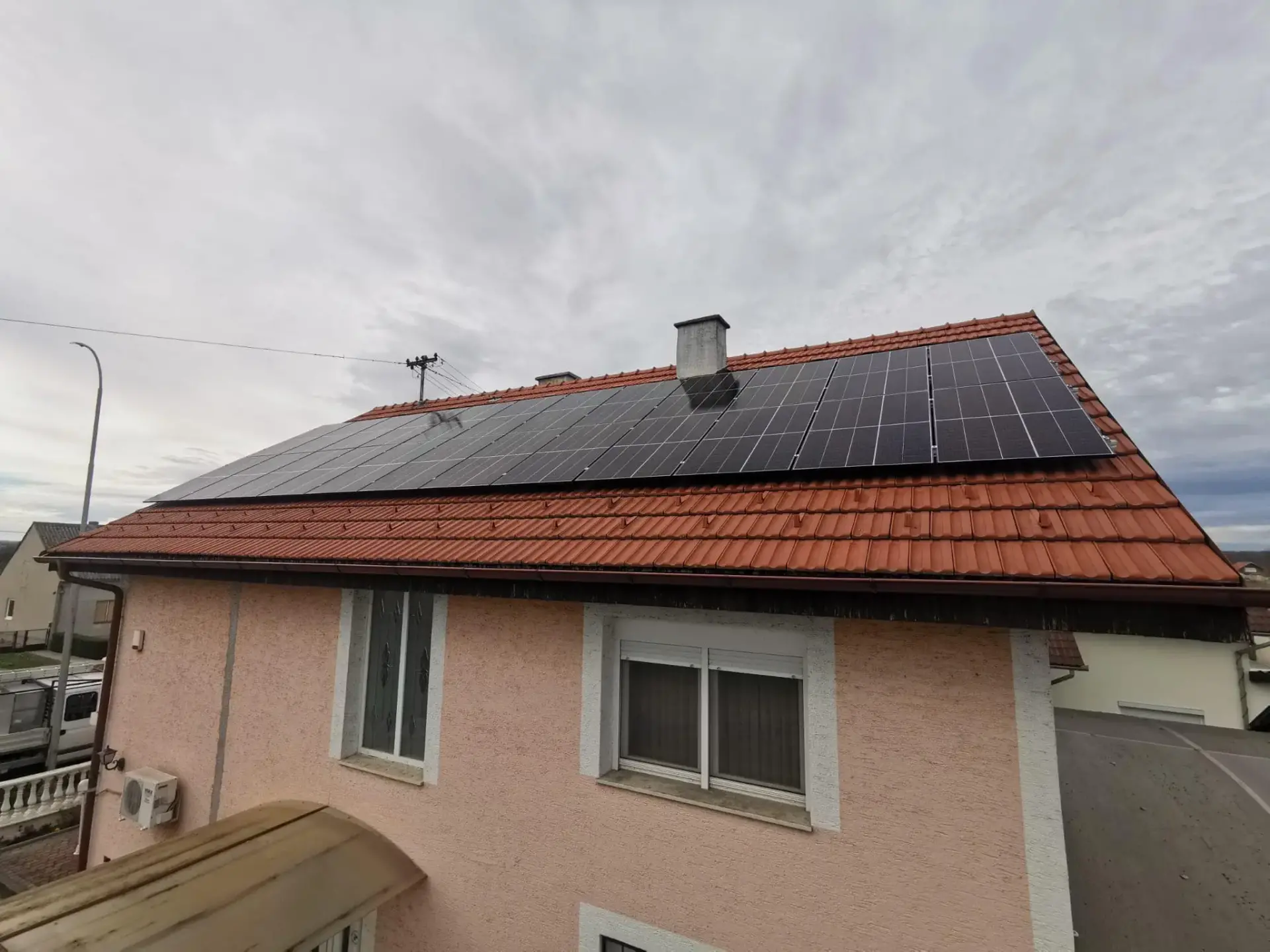 Solarna elektrana Hybrid 20kWh LiFePO4 CFE 12kW Hybrid Fuji - Požega